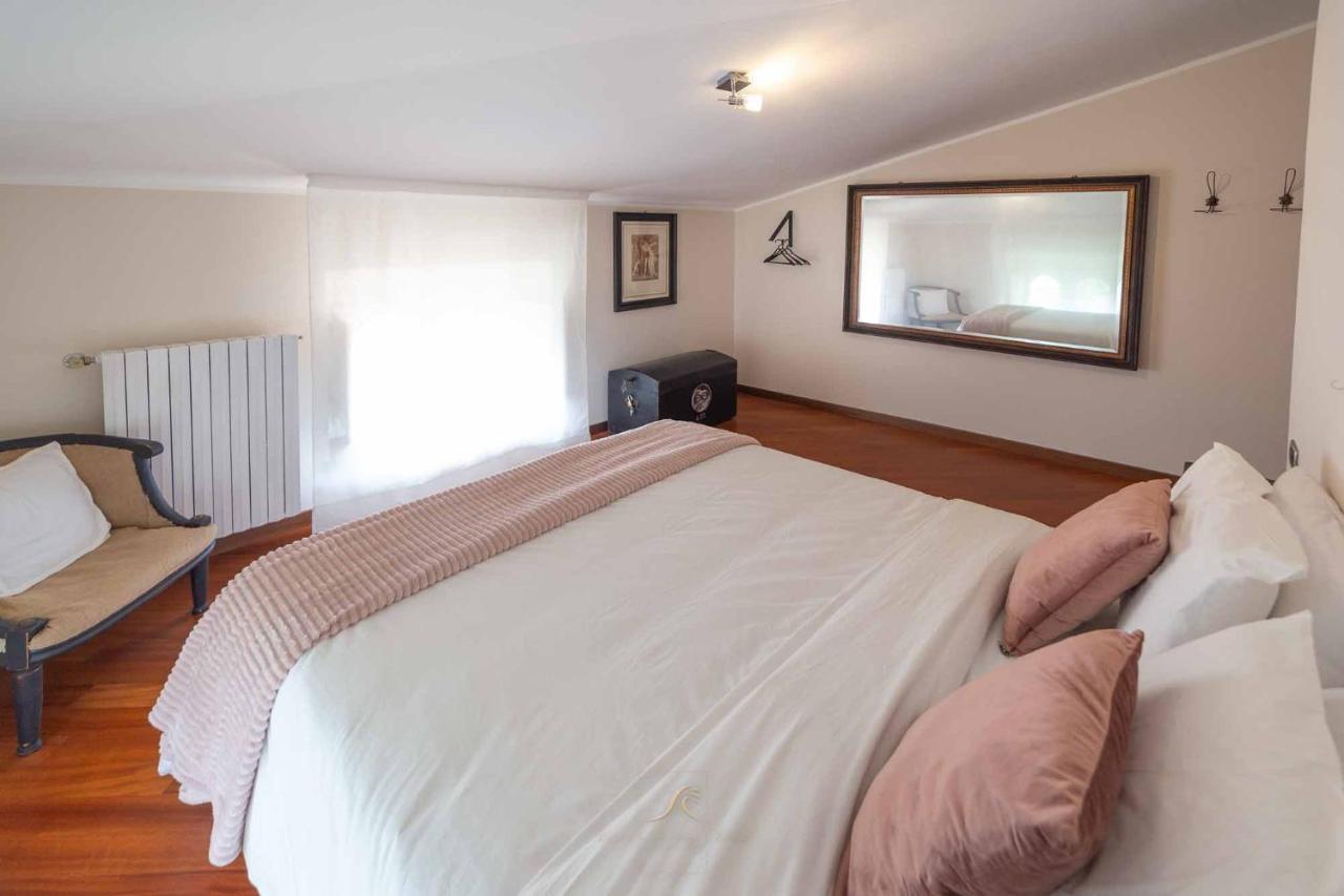 Villa Riva Lago - Apartment With Parking Tavernola Bergamasca Kültér fotó