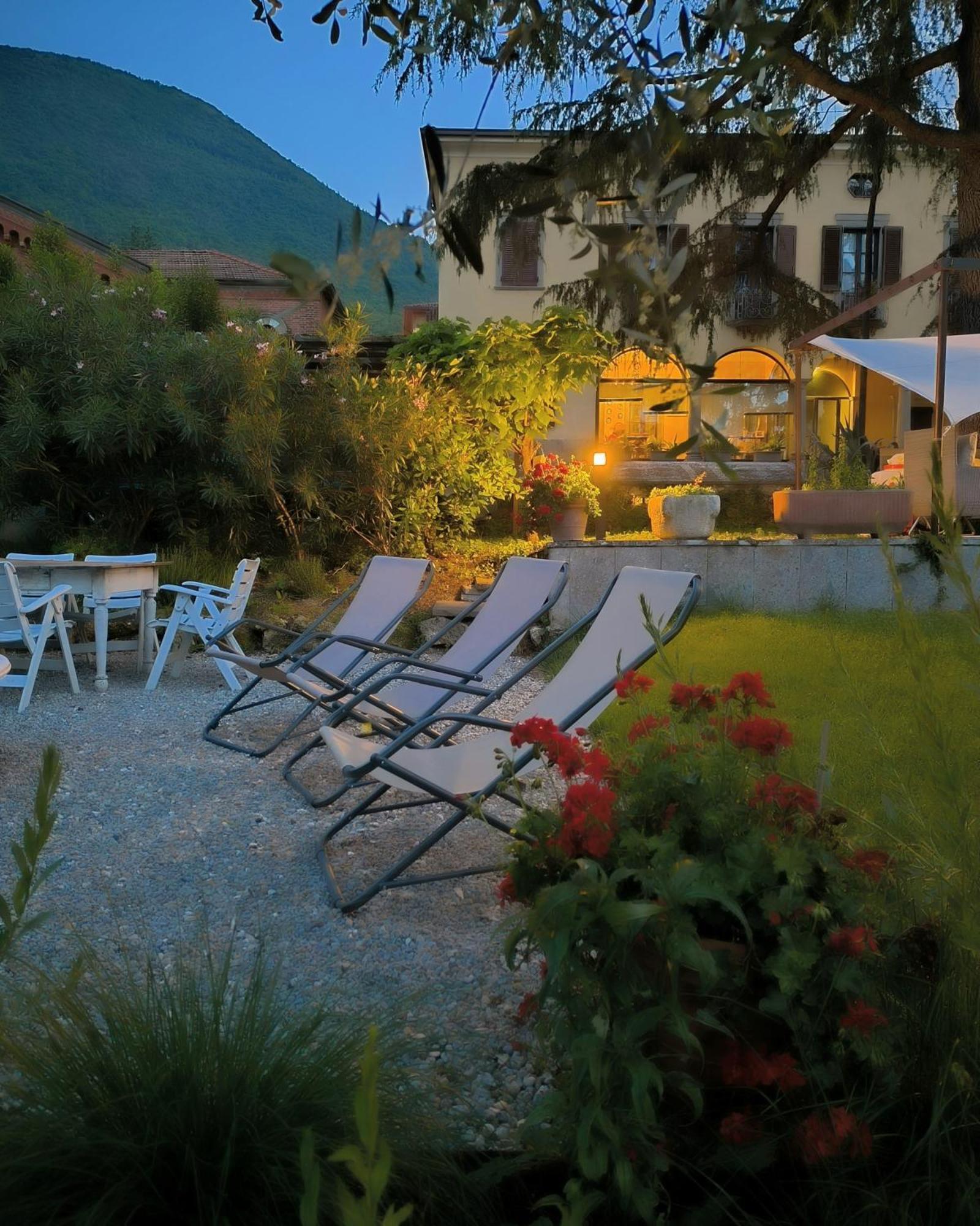 Villa Riva Lago - Apartment With Parking Tavernola Bergamasca Kültér fotó